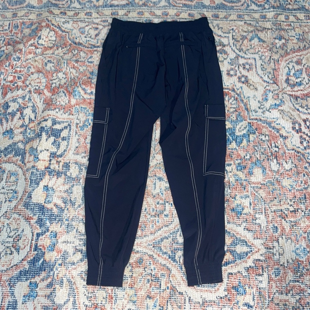 Athleta Chelsea Utility Jogger in Navy SZ 0 Petite EUC - Picture 7 of 9
